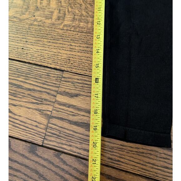 Lunya Soft Supportive Seamless Modal Cropped Leggins Black Pants - Picture 6 of 7